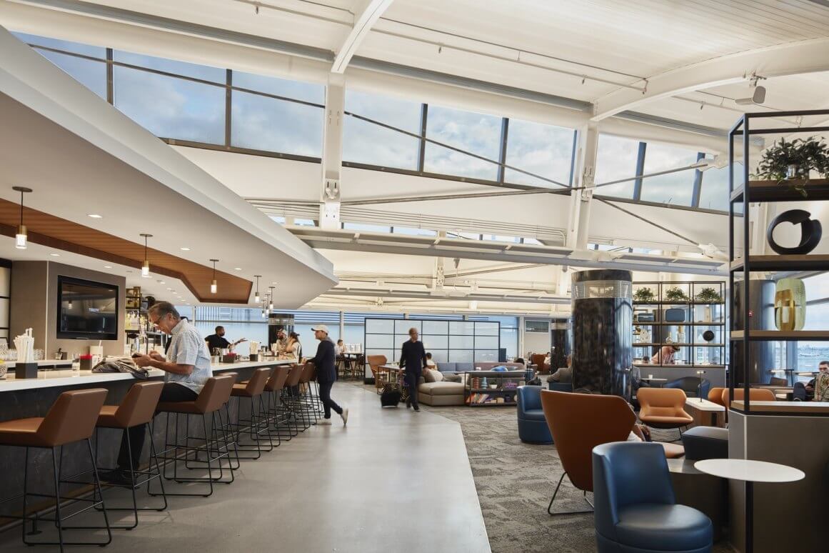 EWR United Club Lounge | Corgan