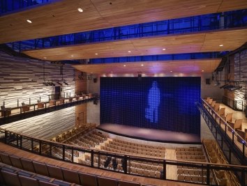 Moody Performance Hall Mesh Curtain