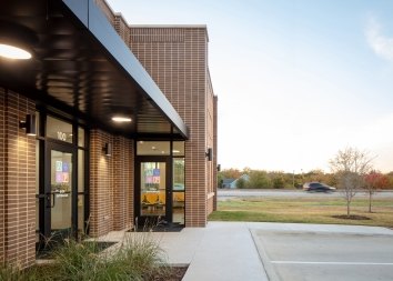 Argyle Peds Exterior Entrances